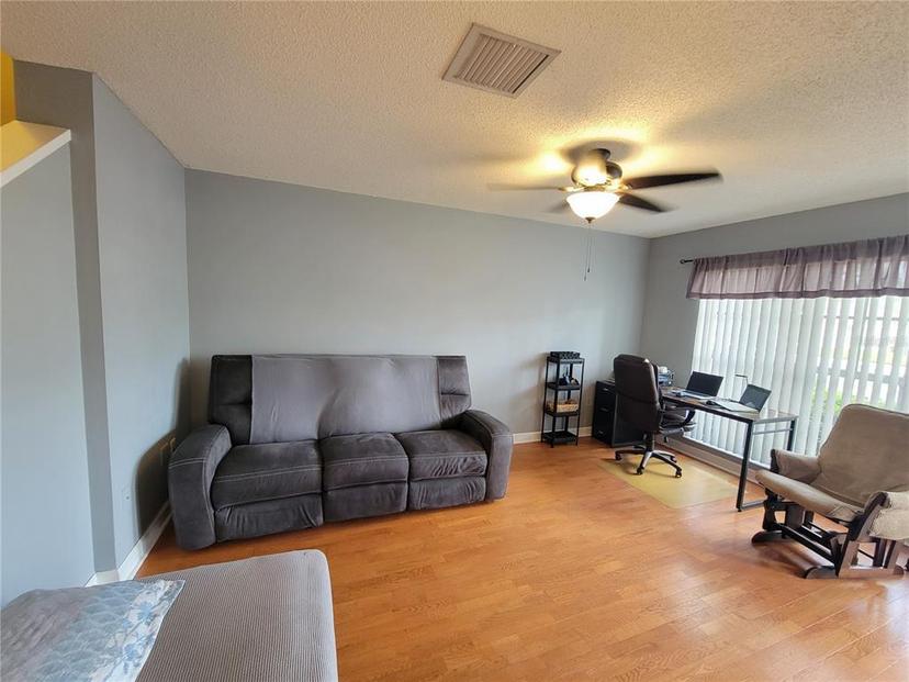 Picture of 310 Kensington Lake Circle, Brandon FL 33511