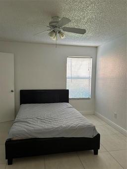 Picture of 5112 Conroy Road Unit 17, Orlando, FL 32811
