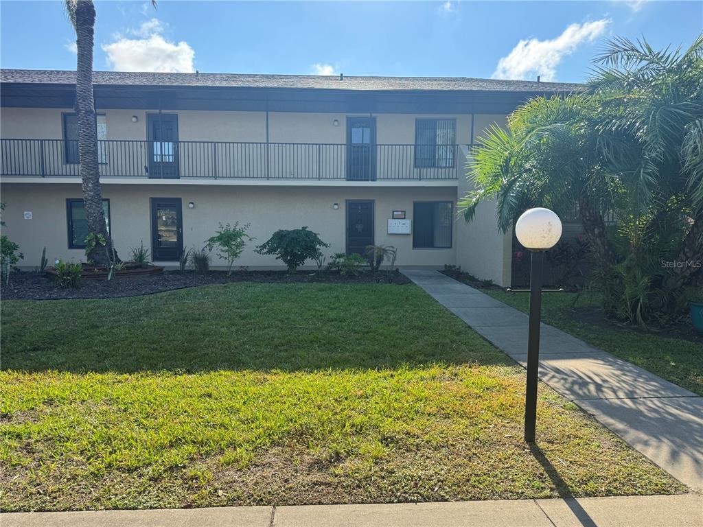 Picture of 4072 Oakview Drive Unit C5, Punta Gorda, FL 33980