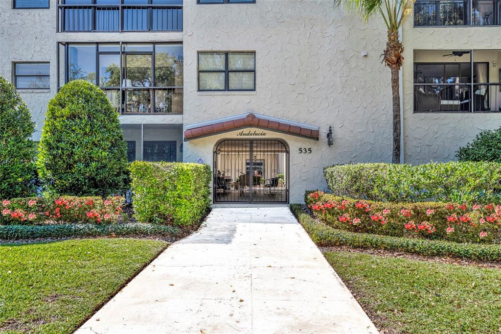 Picture of 535 N Interlachen Avenue Unit 107, Winter Park, FL 32789