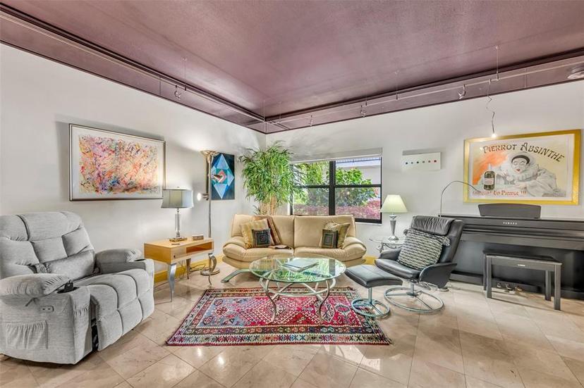 Picture of 535 N Interlachen Avenue Unit 107, Winter Park FL 32789