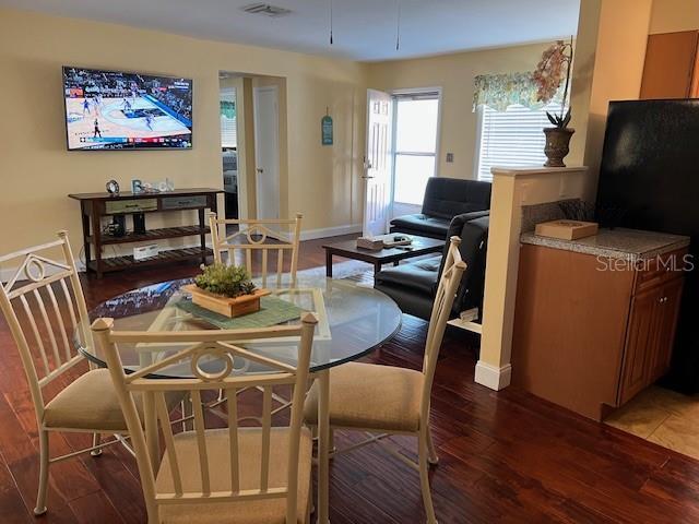 Picture of 425 Highland Court, Dunedin FL 34698
