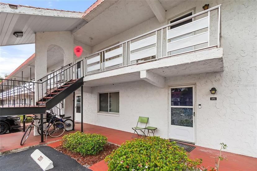 Picture of 1100 Martinique Drive Unit 202, Winter Haven FL 33884