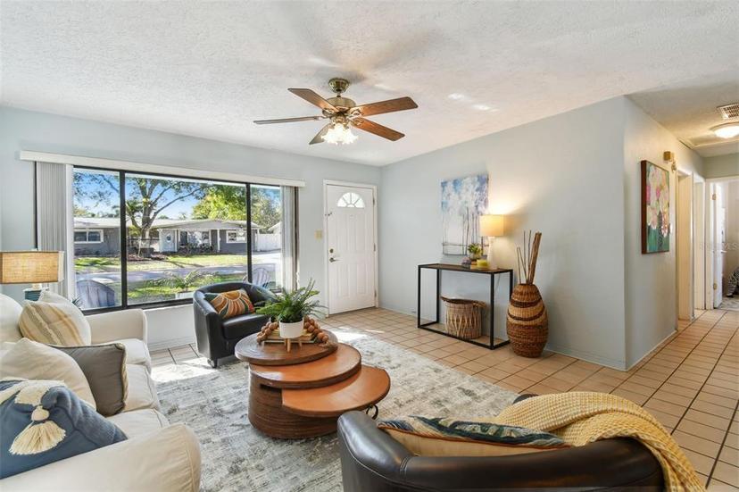 Picture of 2833 56Th Lane N, St Petersburg FL 33710