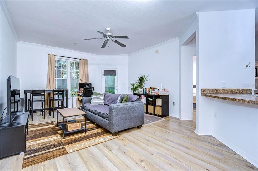 Picture of 10021 Courtney Palms Boulevard Unit 103, Tampa FL 33619