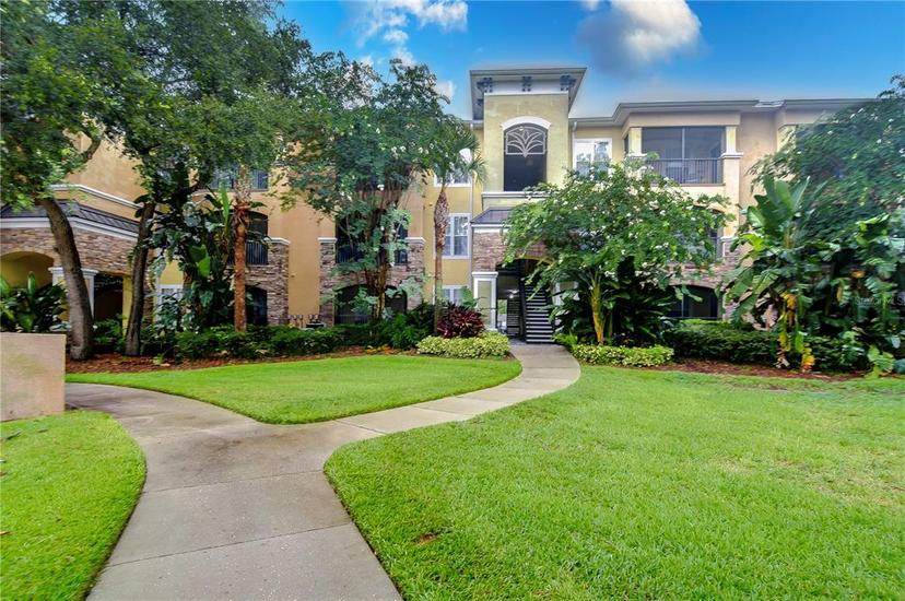 Picture of 10021 Courtney Palms Boulevard Unit 103, Tampa FL 33619
