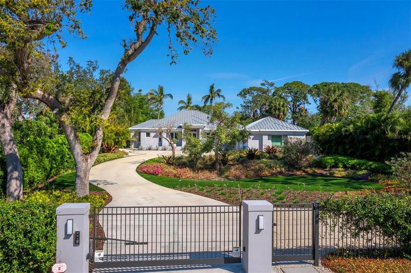Picture of 1909 Field Road, Sarasota FL 34231