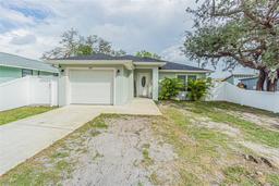 Picture of 822 E Mcewen Avenue, Tampa, FL 33612