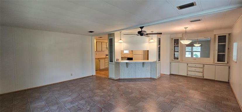 Picture of 815 E Live Oak Street, Wildwood FL 34785