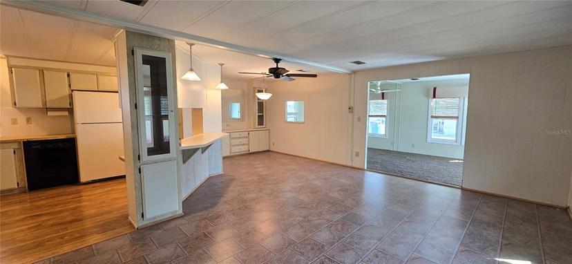 Picture of 815 E Live Oak Street, Wildwood FL 34785