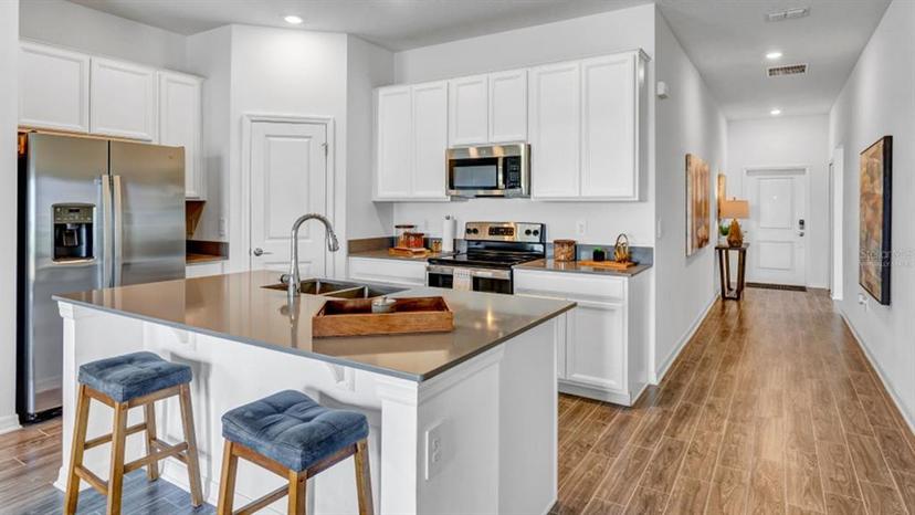 Picture of 510 Puma Loop, Groveland FL 34736