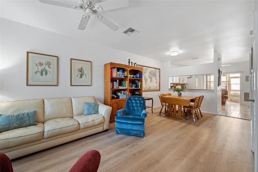 Picture of 5922 Bayside Key Drive, Tampa FL 33615