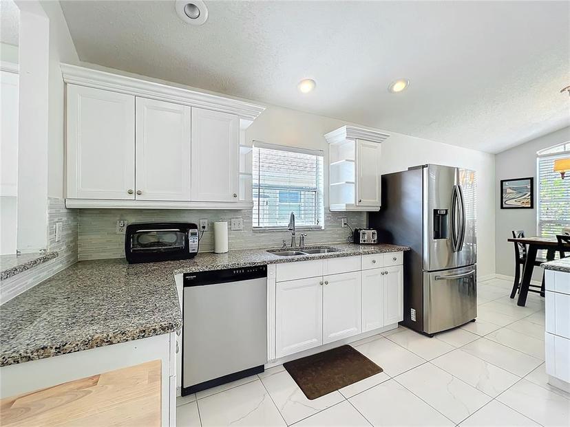 Picture of 2105 Mallory Circle, Haines City FL 33844
