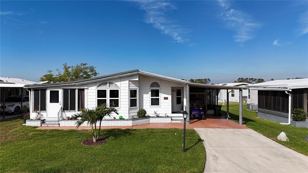 Picture of 427 Tarde Logo Circle, North Port, FL 34287