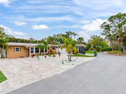 Picture of 6433 Flamingo Way S, St Petersburg, FL 33707
