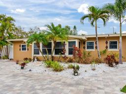 Picture of 6433 Flamingo Way S, St Petersburg, FL 33707