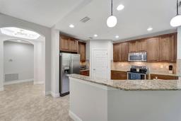 Picture of 130 Bella Vista Terrace Unit 10A, Nokomis, FL 34275