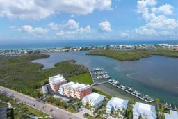 Picture of 1420 Beach Road Unit 203, Englewood, FL 34223