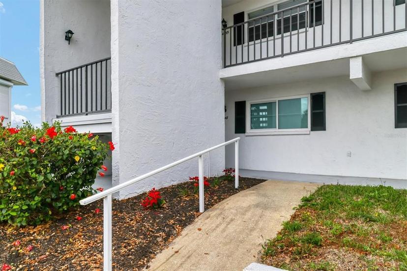 Picture of 4753 Independence Drive, Bradenton FL 34210