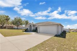 Picture of 1391 Willow Crest Drive, Clermont, FL 34711