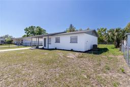 Picture of 2413 Wishing Well Way, Tampa, FL 33619