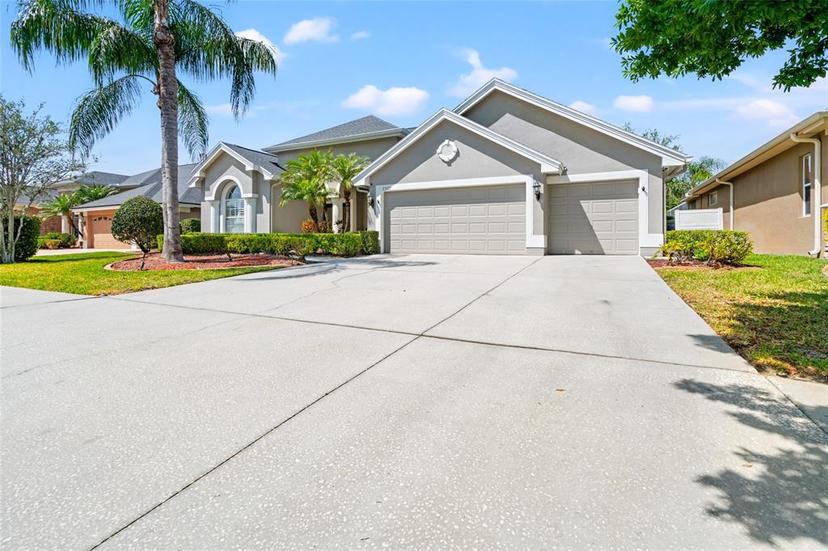 Picture of 23327 Gracewood Circle, Land O Lakes FL 34639