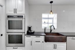 Picture of 355 21St Avenue Ne, St Petersburg, FL 33704