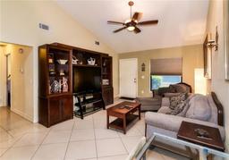 Picture of 358 Douglas Way Unit 78, Winter Garden, FL 34787