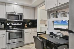 Picture of 7223 Wood Creek Drive Unit 22, Sarasota, FL 34231