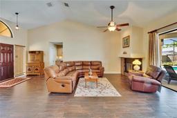 Picture of 1802 Hitching Post Pl, Plant City, FL 33566