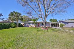 Picture of 3911 W Wallace Avenue, Tampa, FL 33611