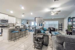 Picture of 6494 Beverly Hills Drive, Zephyrhills, FL 33541