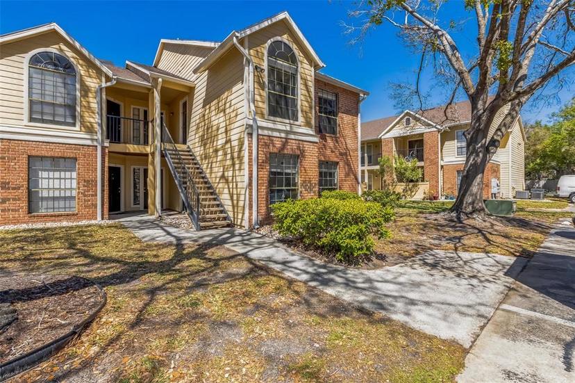 Picture of 8714 Mallard Reserve Drive Unit 201, Tampa FL 33614