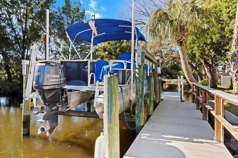 Picture of 2250 N Watersedge Drive, Crystal River FL 34429