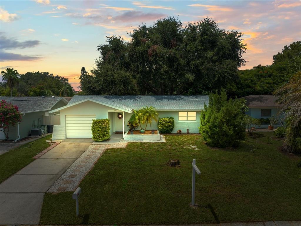 Picture of 2523 Blackwood Circle, Clearwater, FL 33763