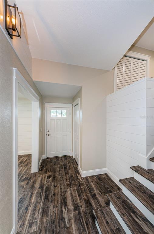 Picture of 13548 Bellewood Avenue, Seminole FL 33776