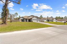 Picture of 11092 Jenny Wren Road, Weeki Wachee, FL 34614