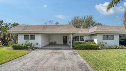 Picture of 534 Sutton Place, Longboat Key, FL 34228