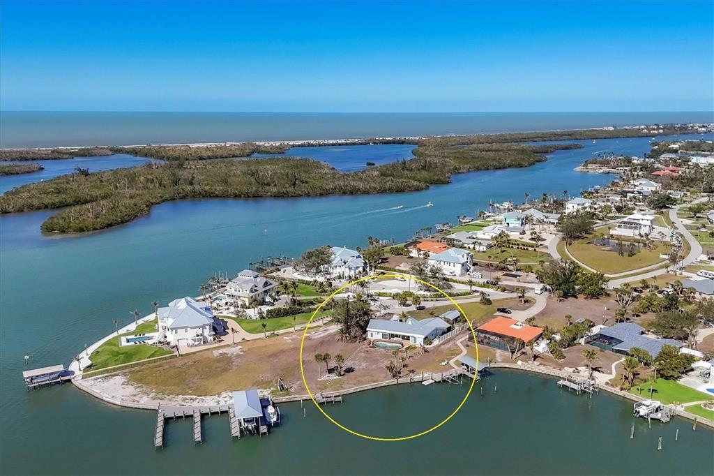 Picture of 400 Anchor Row, Placida, FL 33946
