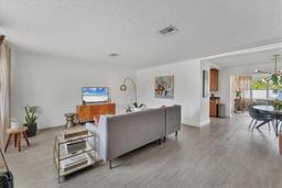 Picture of 2833 Sunnyside Street, Sarasota, FL 34239