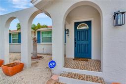 Picture of 922 Sago Palm Way, Apollo Beach, FL 33572
