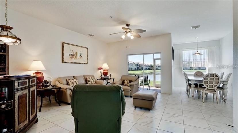 Picture of 3478 Parkridge Circle Unit 32-104, Sarasota FL 34243