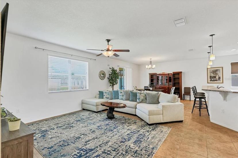 Picture of 115 64Th Avenue E, Bradenton, FL 34203