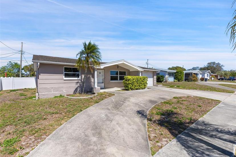Picture of 5313 Mosaic Drive, Holiday FL 34690