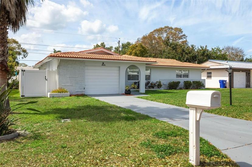 Picture of 2312 Tudor Lane, Clearwater FL 33763