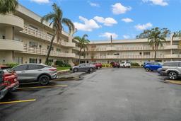 Picture of 2379 Finlandia Lane Unit 21, Clearwater, FL 33763