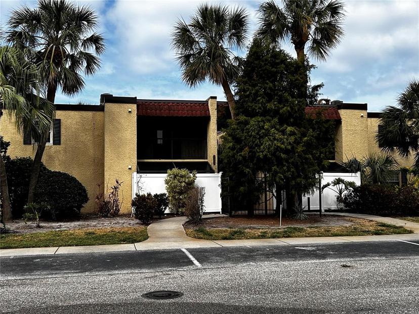 Picture of 105 S Obrien Street Unit 216, Tampa FL 33609