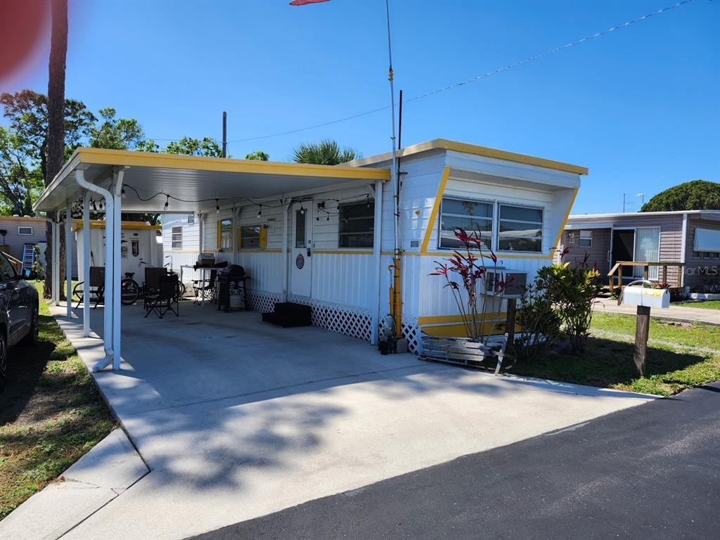 Picture of 12674 Seminole Boulevard Unit C30, Largo, FL 33778