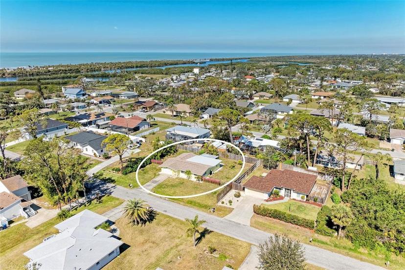 Picture of 1550 Royal Rd, Venice FL 34293