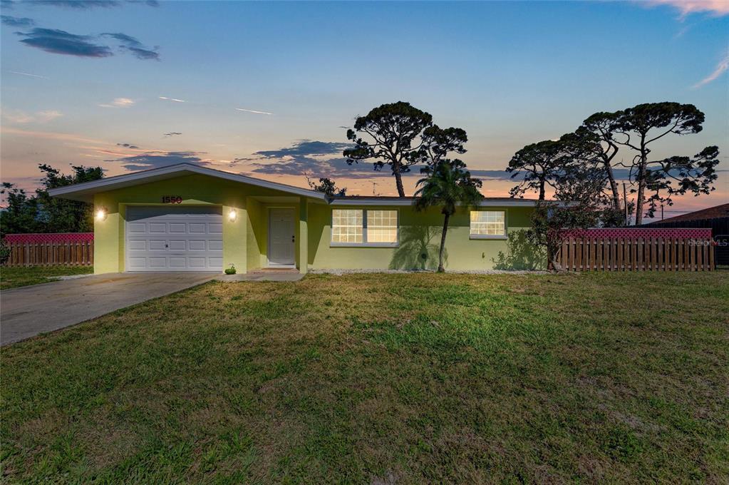 Picture of 1550 Royal Rd, Venice, FL 34293